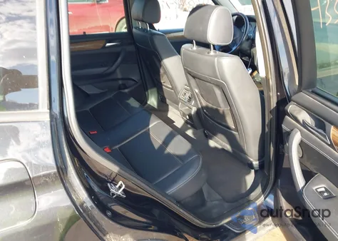 2011 BMW X3 xDrive28I z USA, uszkodzony, nr VIN 5UXWX5C54BLW14379